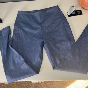 Blue leopard 7/8 pocket Leggings